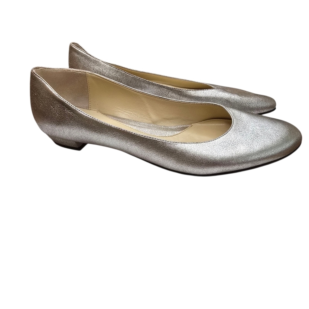 Faconnable Silver Almond Toe Flats 7.5